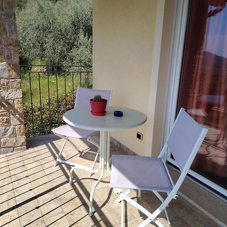 Bed and Breakfast La Cicala Stonata à Dolceacqua Extérieur photo