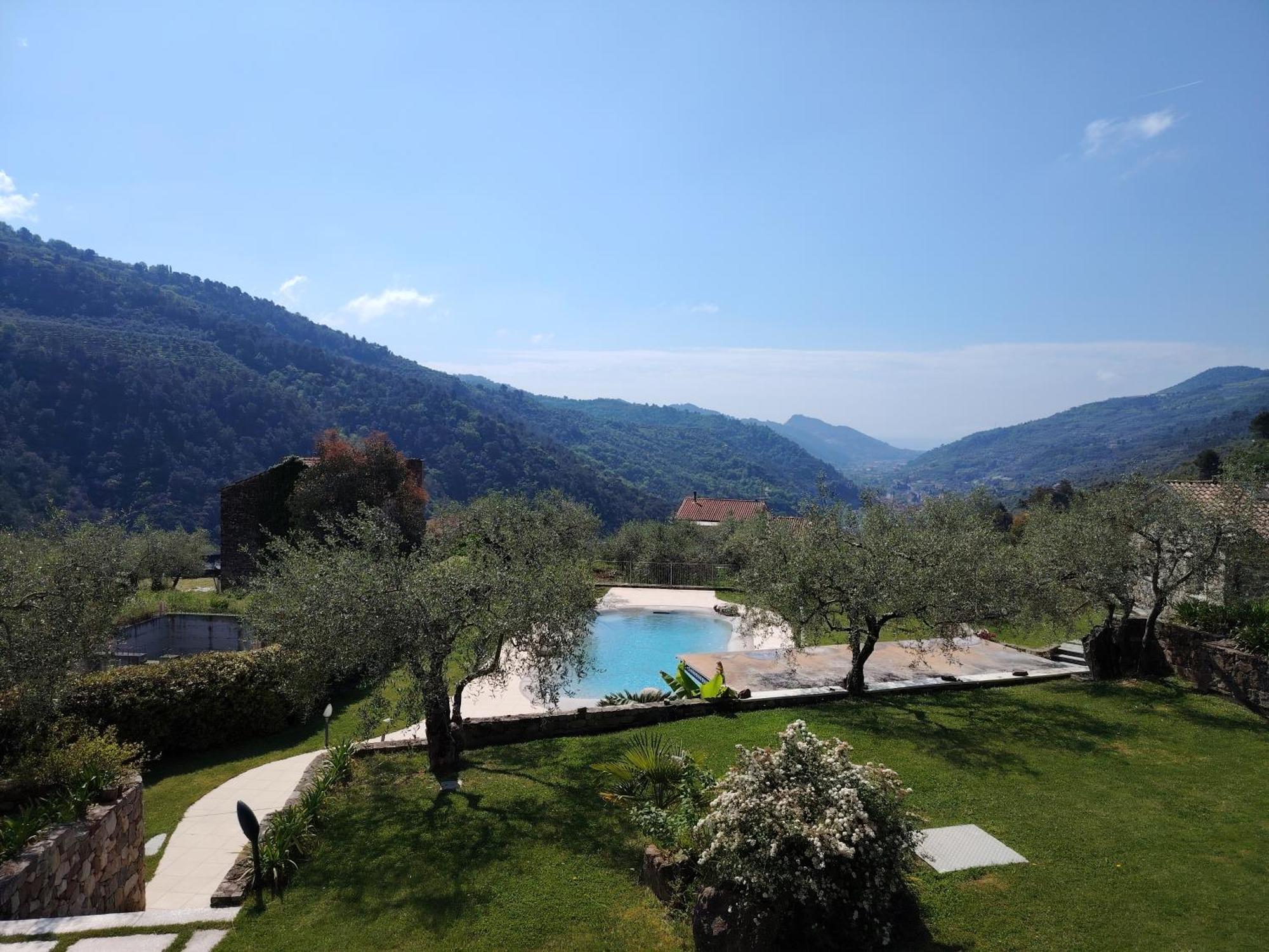 Bed and Breakfast La Cicala Stonata à Dolceacqua Extérieur photo